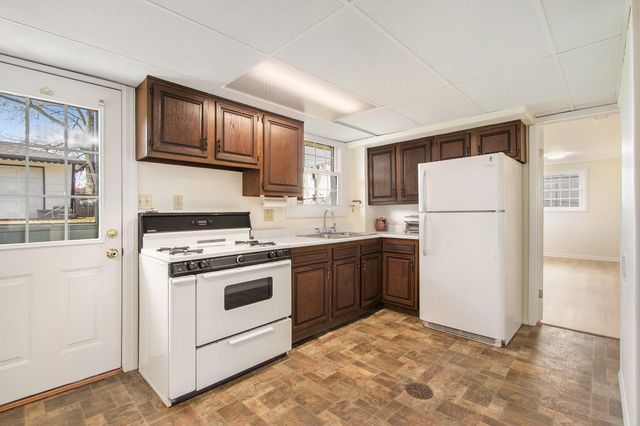 1234 N Oakwood Street, Griffith, IN 46319