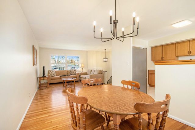 1234 N Oakwood Street, Griffith, IN 46319