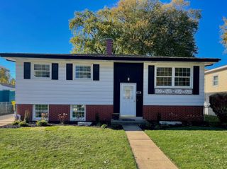 1234 N Oakwood Street, Griffith, IN 46319