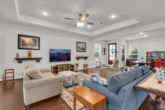 118 Wild Wisteria Lane, Montgomery, TX 77316