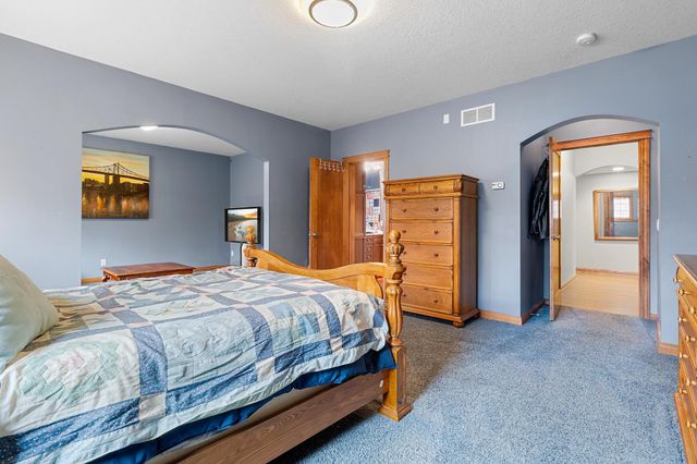 12322 Coffee Trail, Rosemount, MN 55068