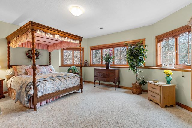 12322 Coffee Trail, Rosemount, MN 55068