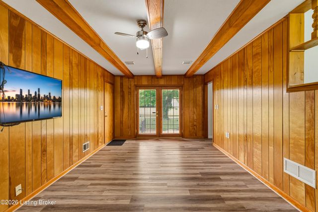 6109 Pendleton Rd, Louisville, KY 40272