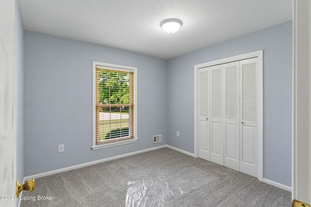 6109 Pendleton Rd, Louisville, KY 40272