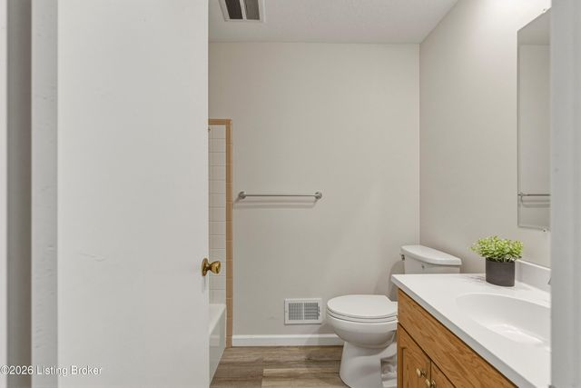6109 Pendleton Rd, Louisville, KY 40272