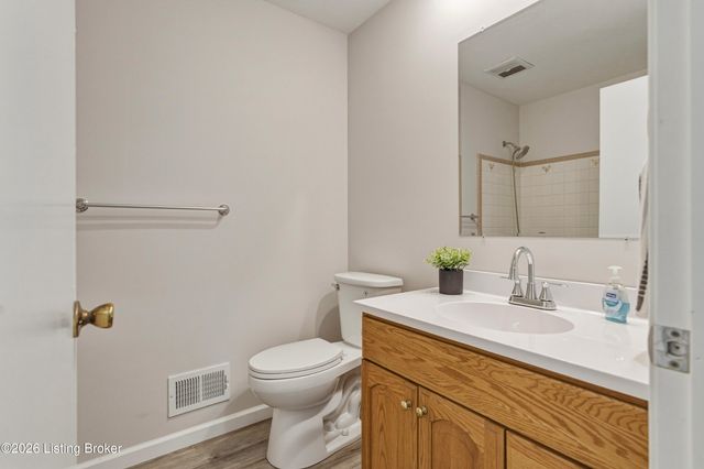 6109 Pendleton Rd, Louisville, KY 40272
