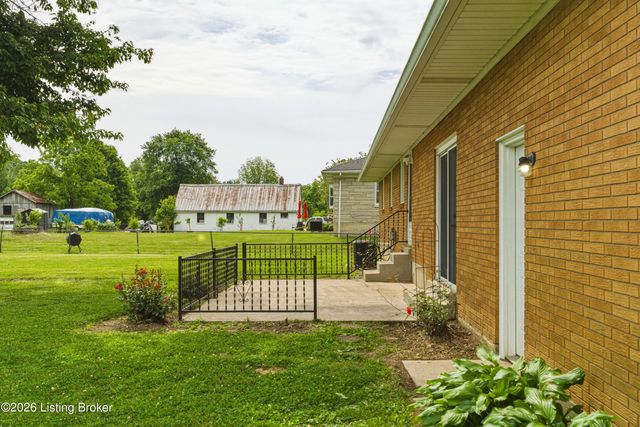 6109 Pendleton Rd, Louisville, KY 40272