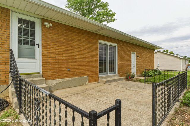 6109 Pendleton Rd, Louisville, KY 40272