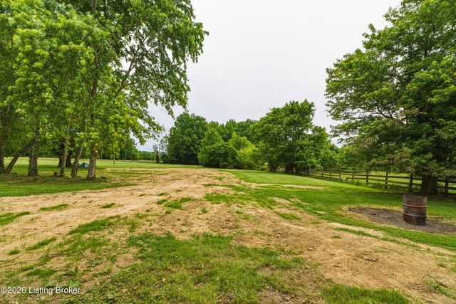 6109 Pendleton Rd, Louisville, KY 40272
