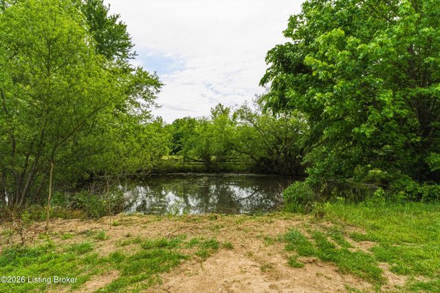 6109 Pendleton Rd, Louisville, KY 40272