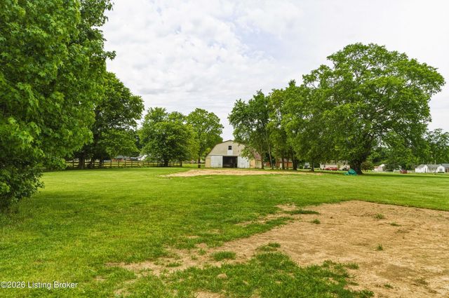 6109 Pendleton Rd, Louisville, KY 40272
