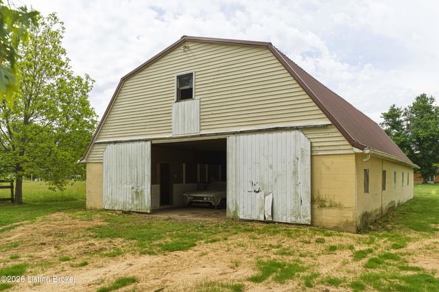 6109 Pendleton Rd, Louisville, KY 40272
