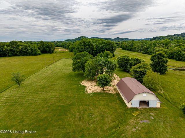 6109 Pendleton Rd, Louisville, KY 40272