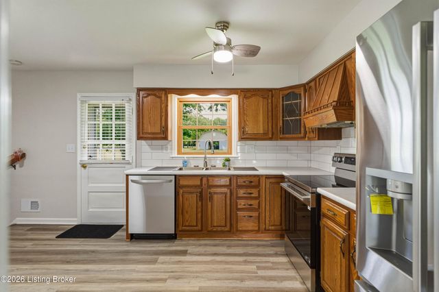 6109 Pendleton Rd, Louisville, KY 40272