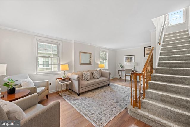 77 FOREST RD, Springfield, PA 19064