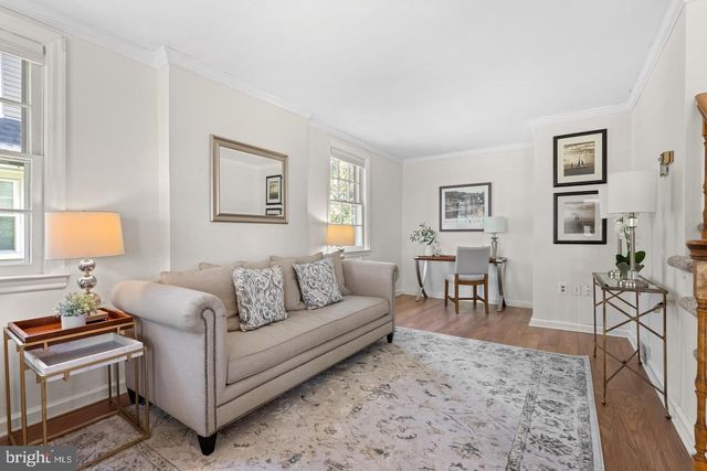 77 FOREST RD, Springfield, PA 19064