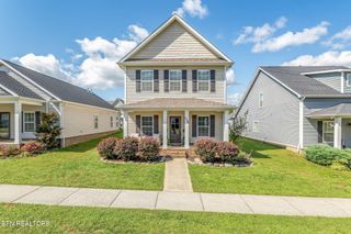 129 Hackberry St, Oak Ridge, TN 37830