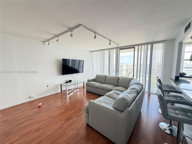18031 Biscayne Boulevard 601, Aventura, FL 33160