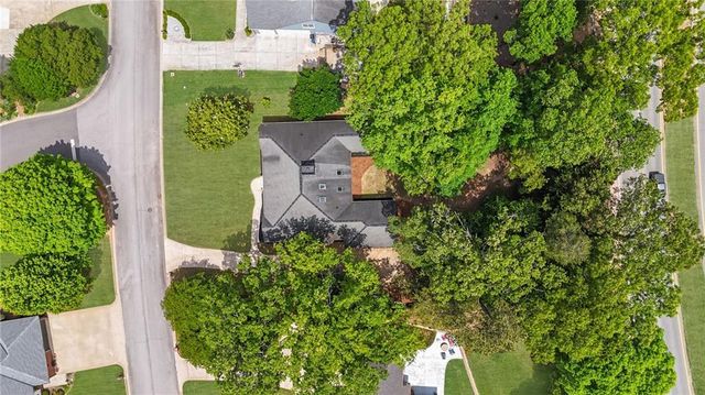 731 Chattahoochee Place, Gainesville, GA 30506