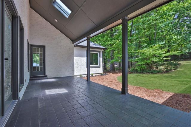 731 Chattahoochee Place, Gainesville, GA 30506