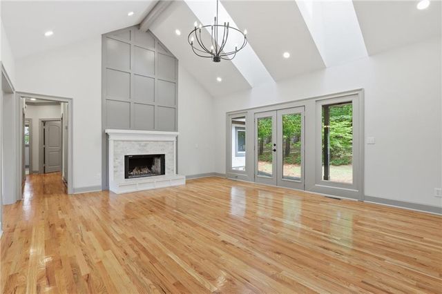 731 Chattahoochee Place, Gainesville, GA 30506