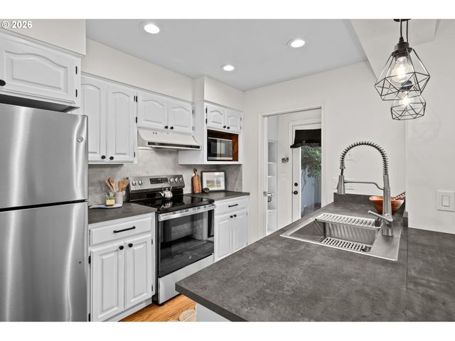 2443 Nw 153RD Ave, Beaverton, OR 97006