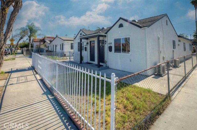 1056 W Gage, Los Angeles, CA 90044