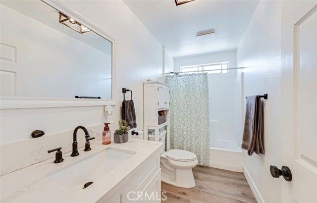 1056 W Gage, Los Angeles, CA 90044