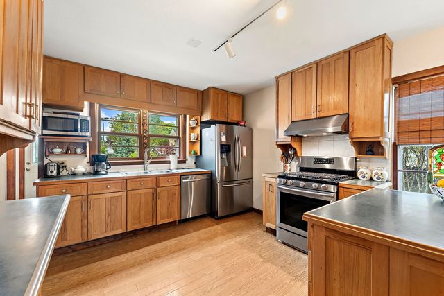 514 69th Street, Kenosha, WI 53143