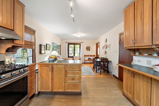 514 69th Street, Kenosha, WI 53143