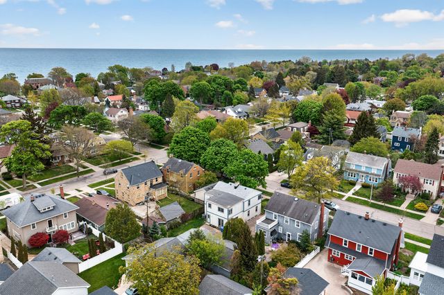 514 69th Street, Kenosha, WI 53143