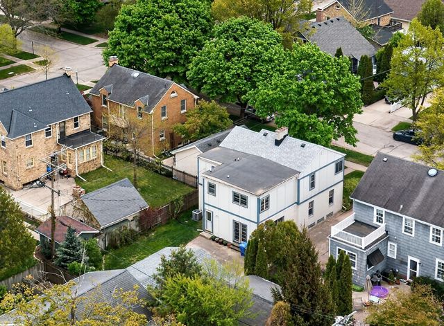 514 69th Street, Kenosha, WI 53143