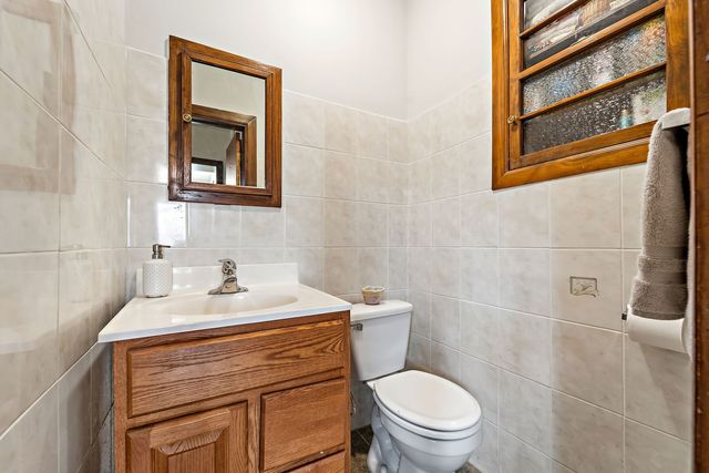 514 69th Street, Kenosha, WI 53143
