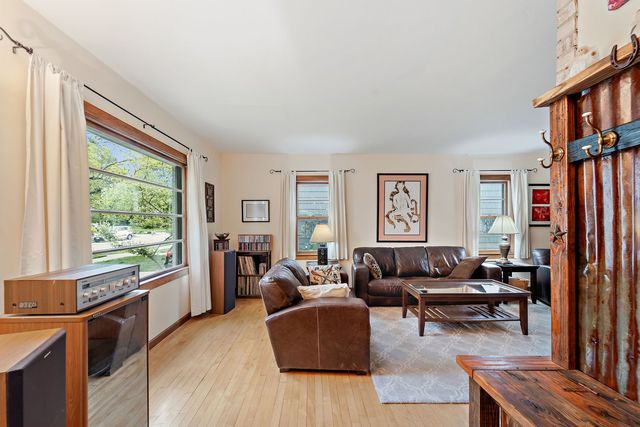514 69th Street, Kenosha, WI 53143