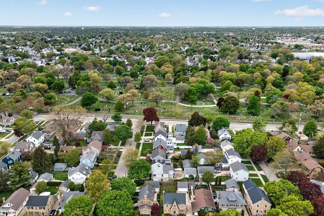 514 69th Street, Kenosha, WI 53143
