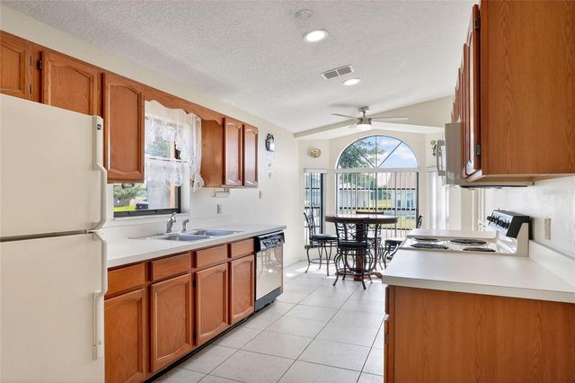6264 PEACOCK RUN, Lakeland, FL 33809