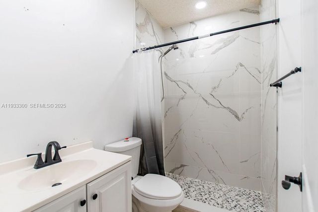 11751 NW 32nd Mnr, Sunrise, FL 33323