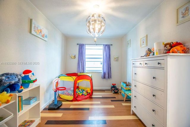 11751 NW 32nd Mnr, Sunrise, FL 33323