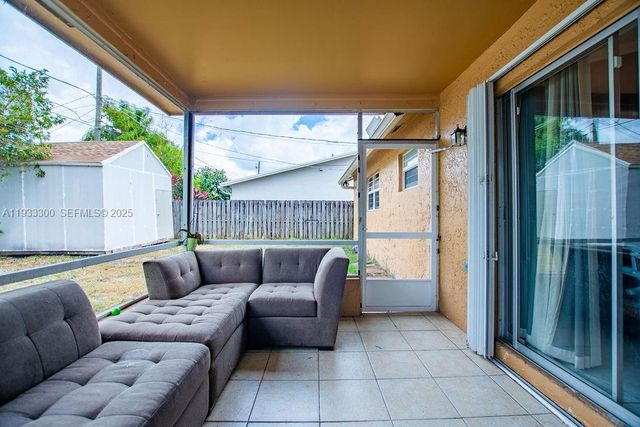 11751 NW 32nd Mnr, Sunrise, FL 33323