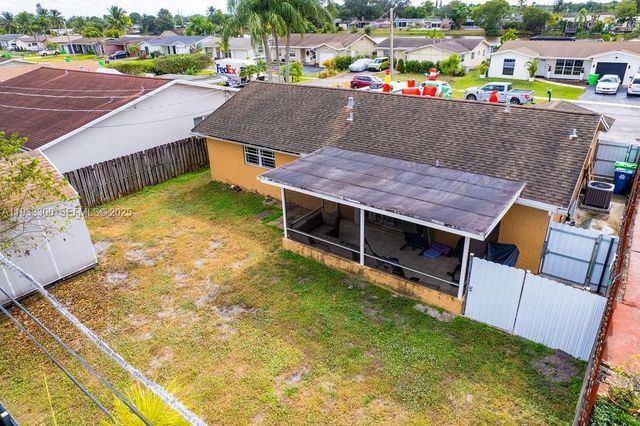 11751 NW 32nd Mnr, Sunrise, FL 33323