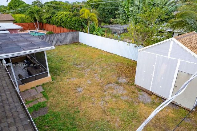 11751 NW 32nd Mnr, Sunrise, FL 33323