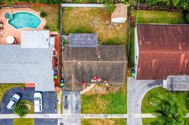 11751 NW 32nd Mnr, Sunrise, FL 33323