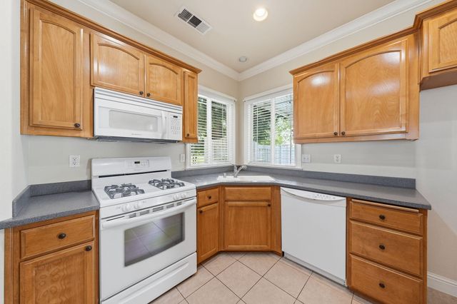 3594 Laramie Street, Redding, CA 96002