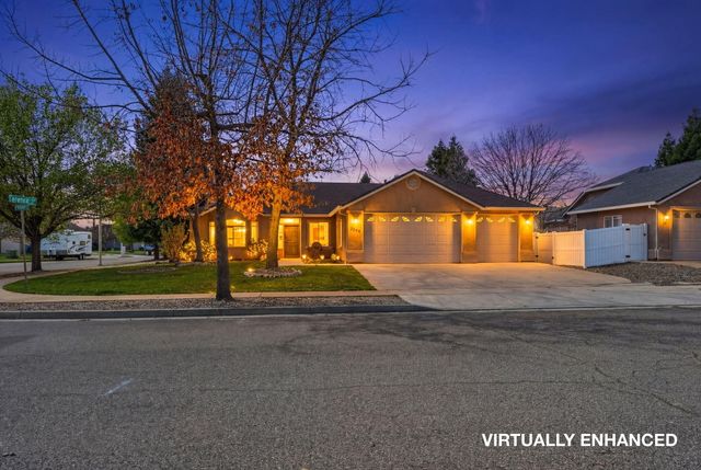 3594 Laramie Street, Redding, CA 96002