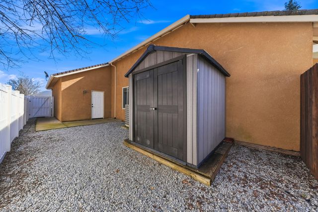 3594 Laramie Street, Redding, CA 96002