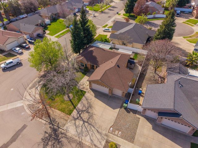 3594 Laramie Street, Redding, CA 96002