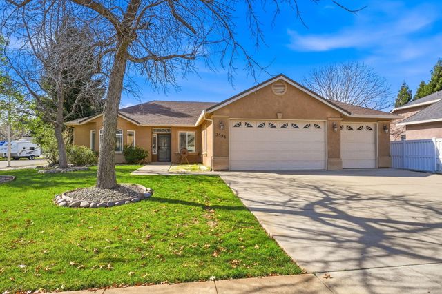 3594 Laramie Street, Redding, CA 96002