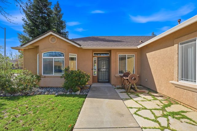 3594 Laramie Street, Redding, CA 96002