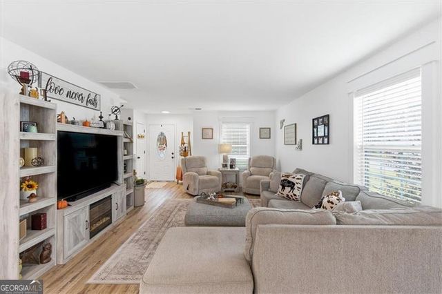 14 GLENMAURA, Cartersville, GA 30120