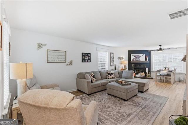 14 GLENMAURA, Cartersville, GA 30120